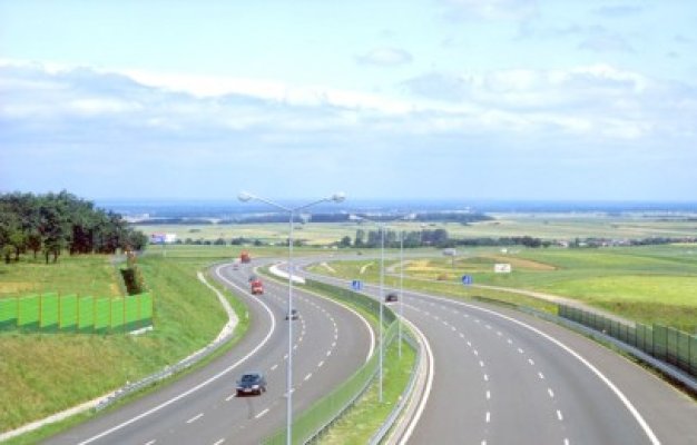 O nouă licitaţie pentru tronsonul de autostradă Cernavodă-Medgidia